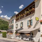 Logis La Breche De Roland فندق