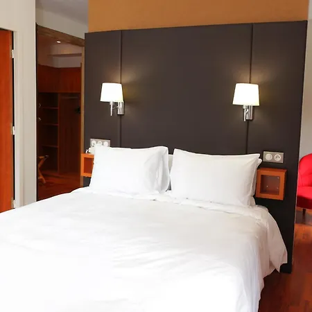 Hotel Logis La Breche De Roland 3*