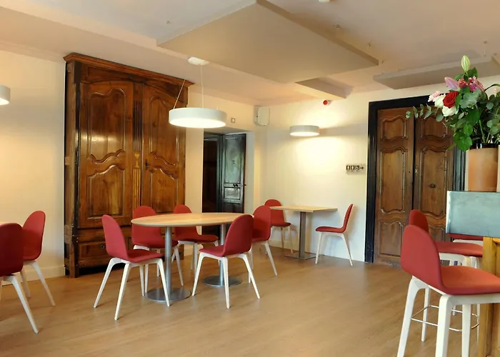 Logis La Breche De Roland Gedre