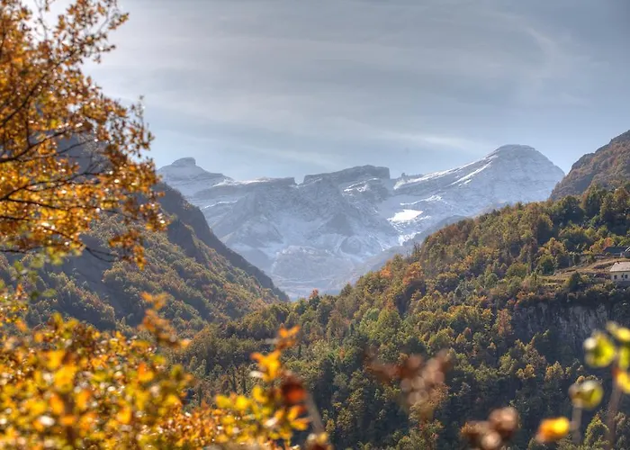 Logis La Breche De Roland 3*