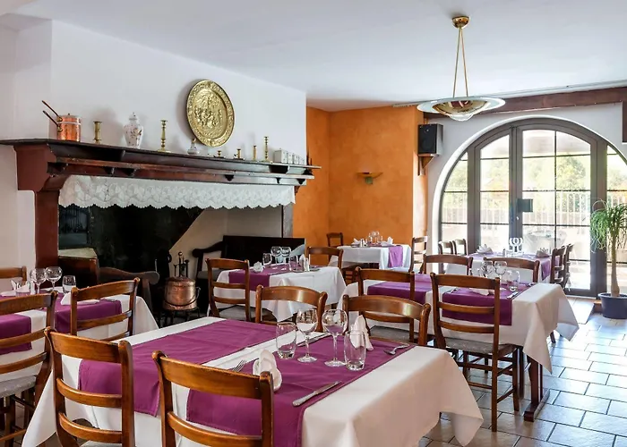 Logis La Breche De Roland